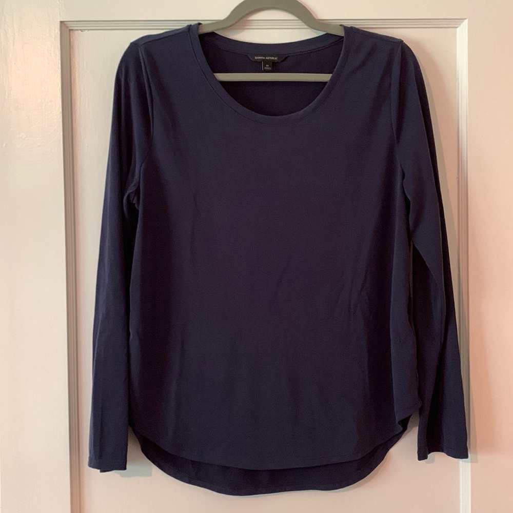 Banana Republic long sleeve navy shirt (M)